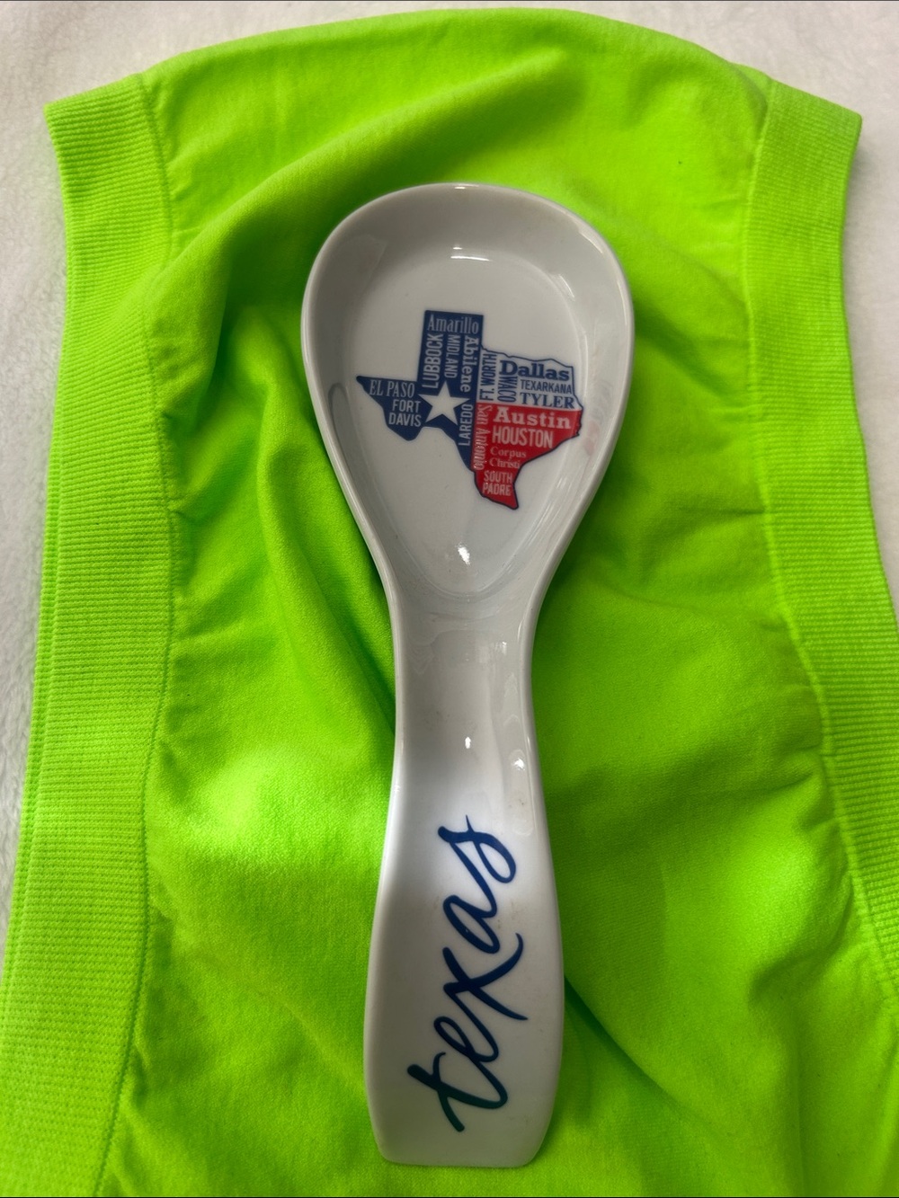 Ceramic Texas Spoon Rest in White with Blue & Red Map Design